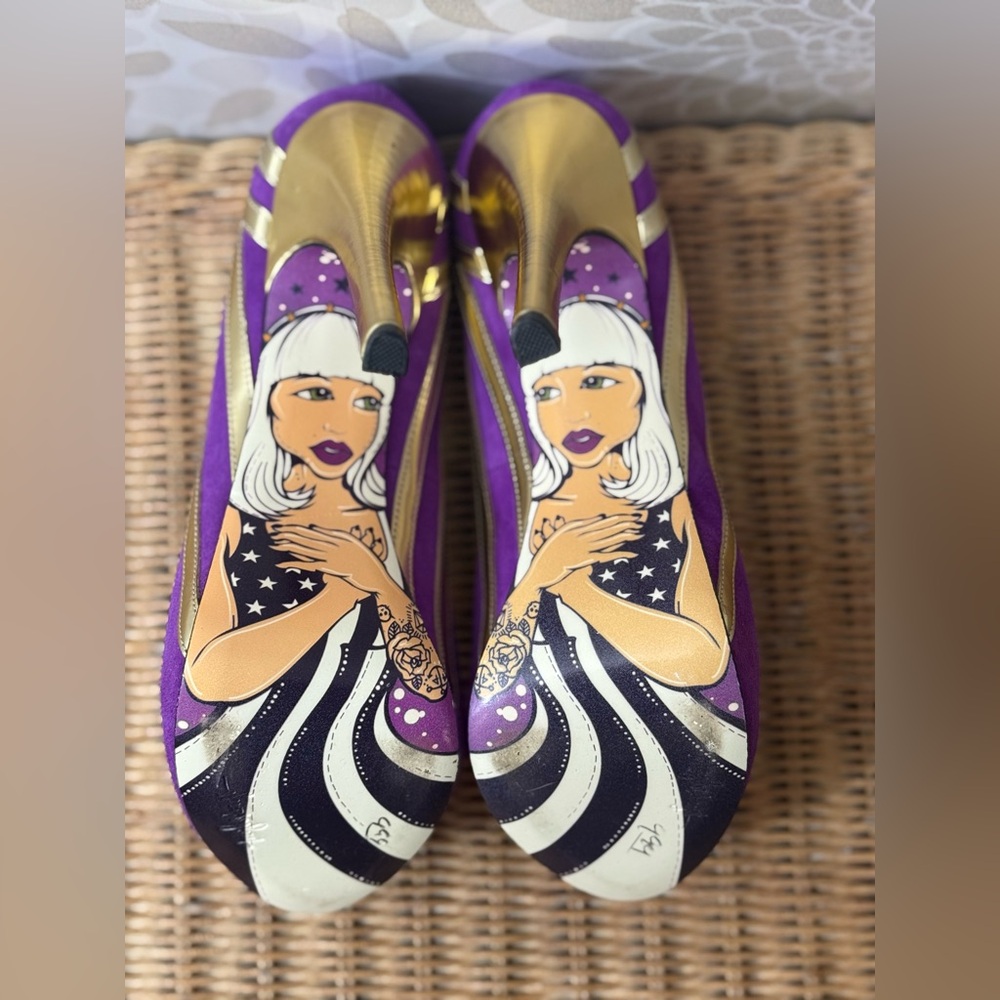 Taylor Says Women’s 9 Blondie Purple Suede Gold Platform Pumps Stiletto Heels - Picture 2 of 10